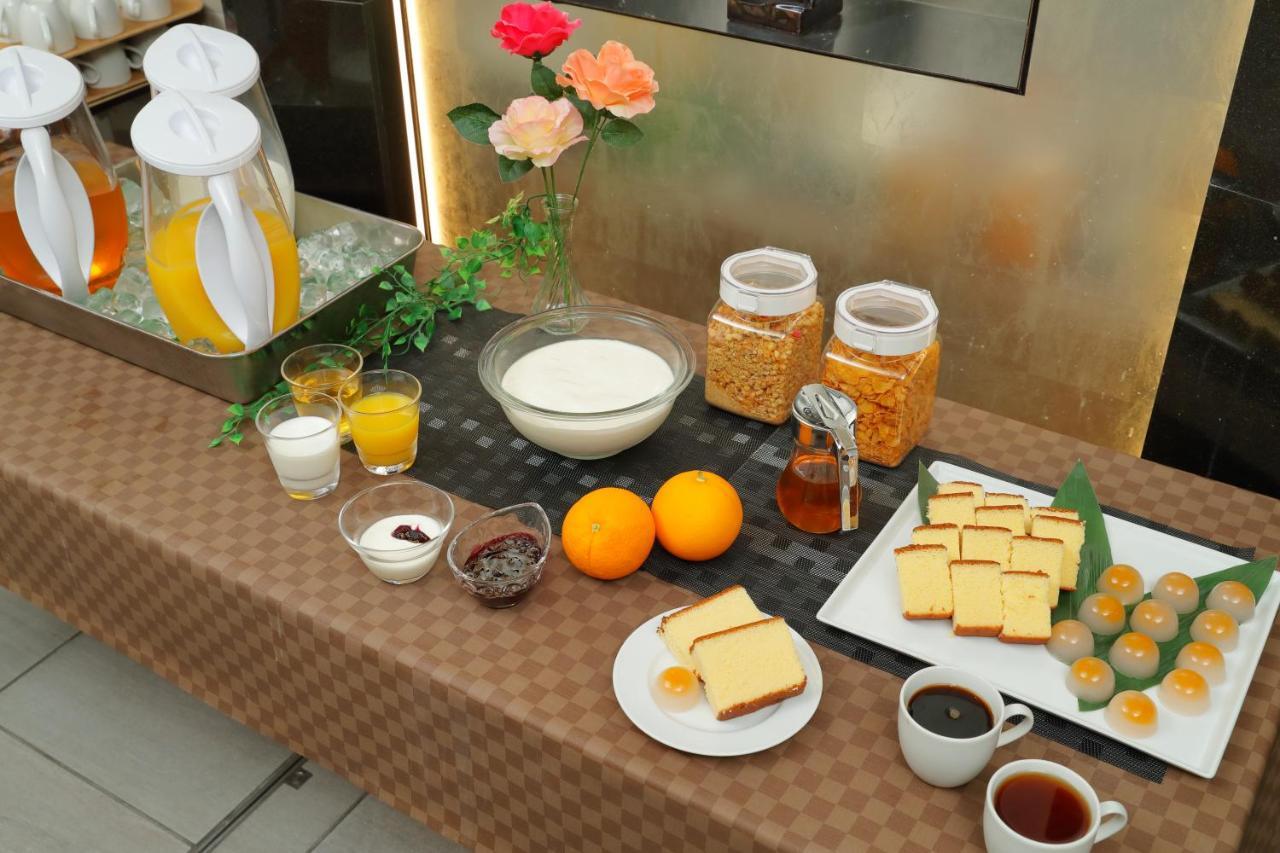 Hotel Wbf Kitahama Осака Екстер'єр фото
